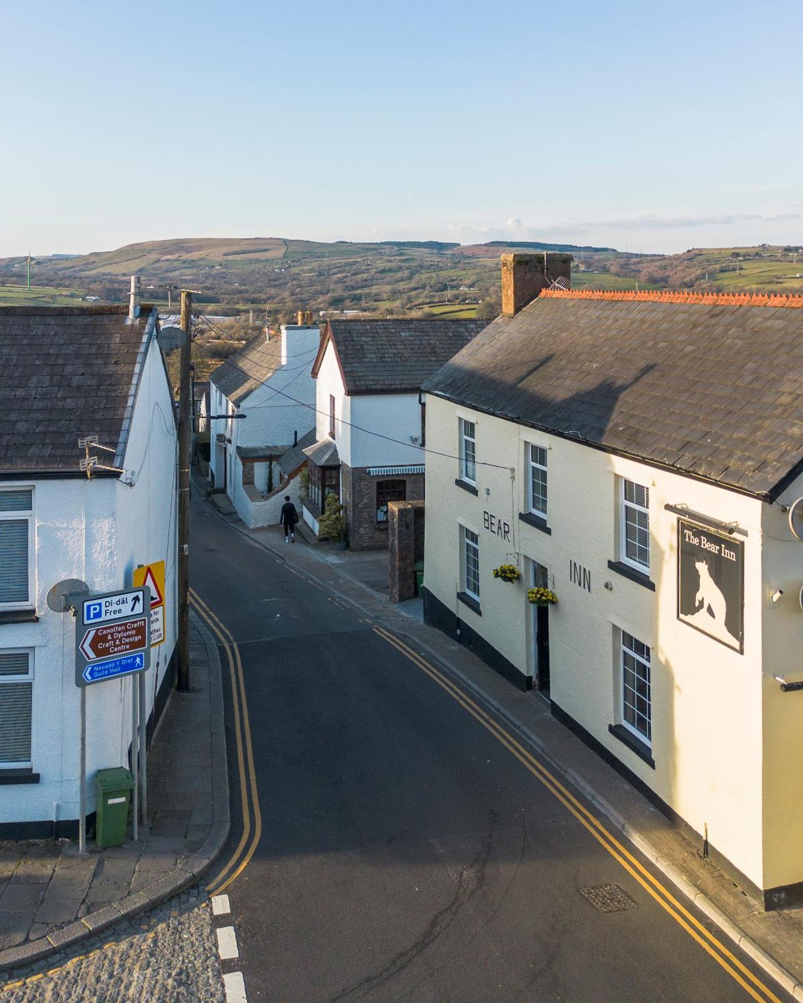 The Bear Inn Llantrisant  Eksteriør bilde