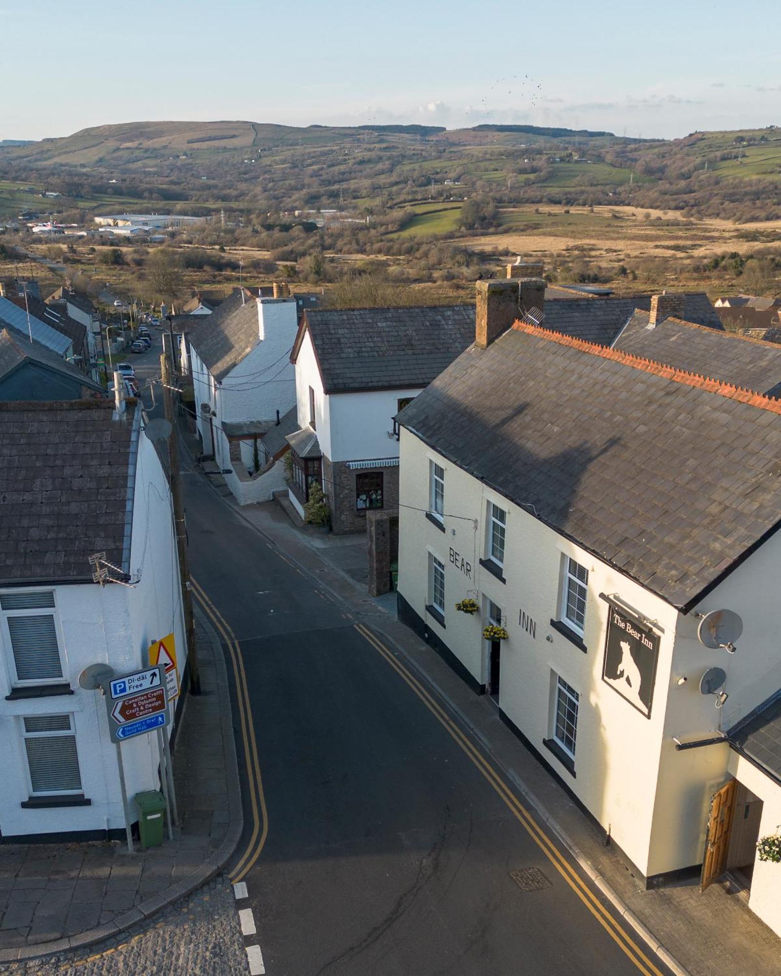 The Bear Inn Llantrisant  Eksteriør bilde